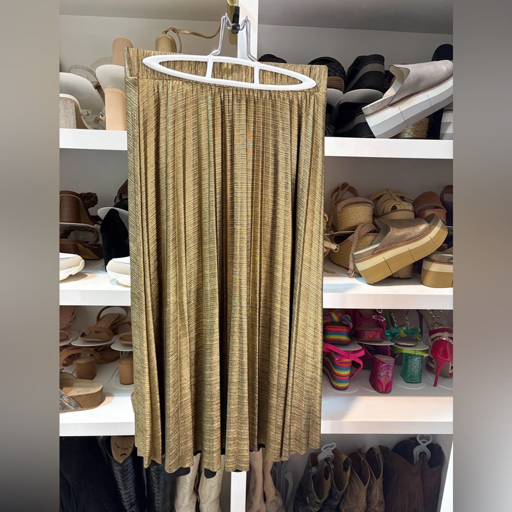 Pleated Metallic Gold Midi Skirt
